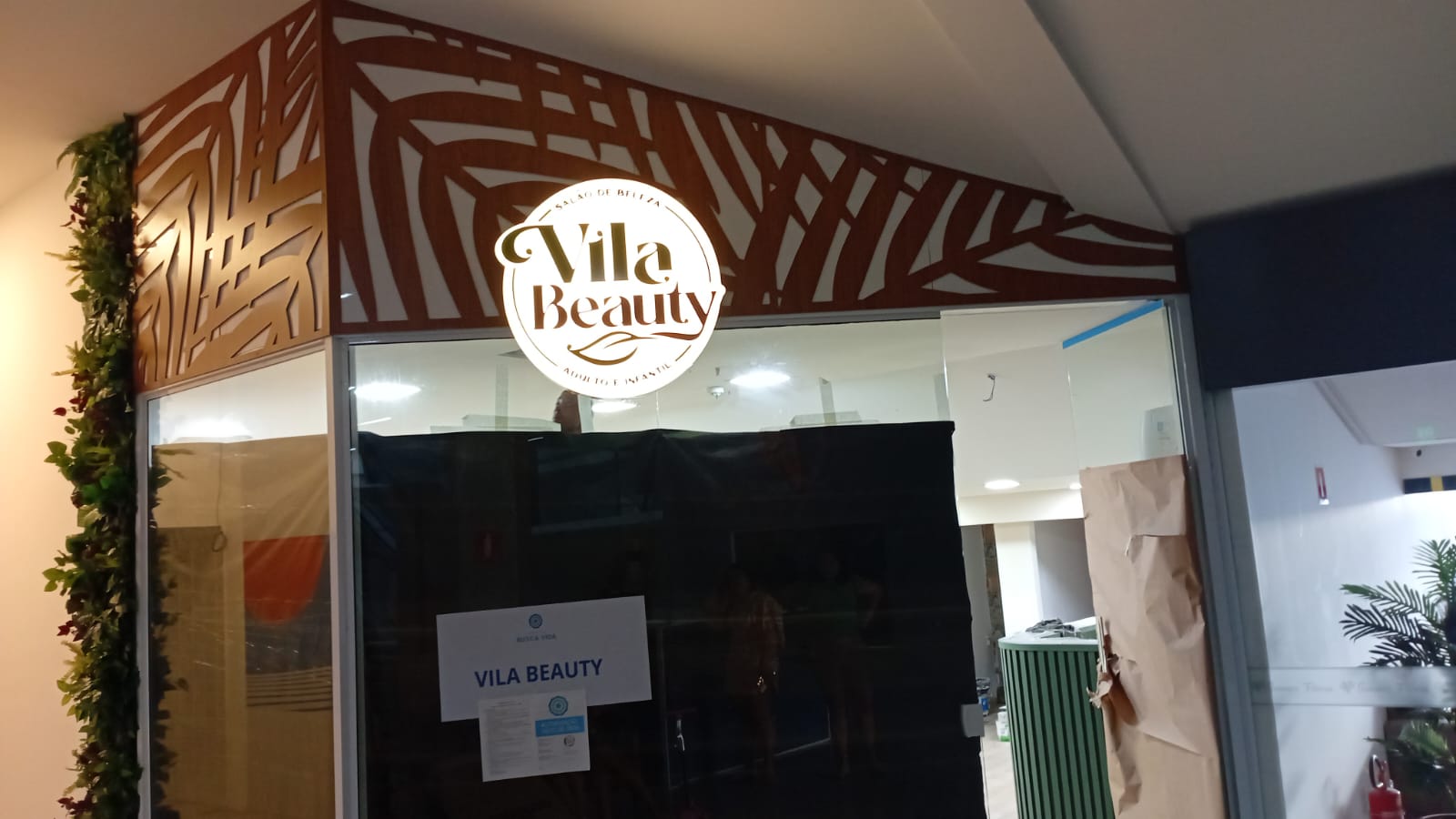 Adesivagem Comercial 01